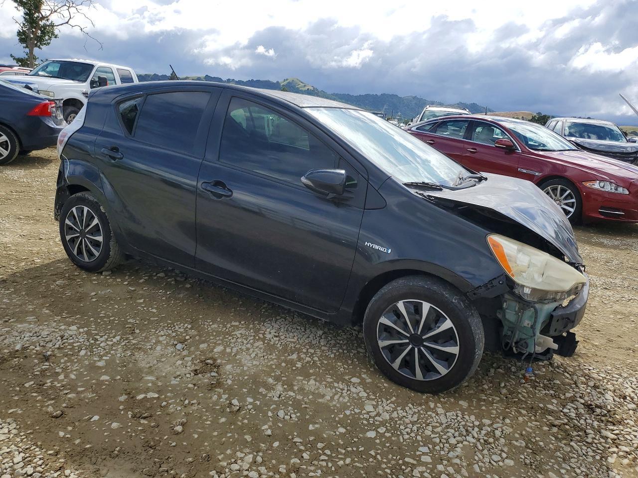 2013 Toyota Prius C Two - Фото 4