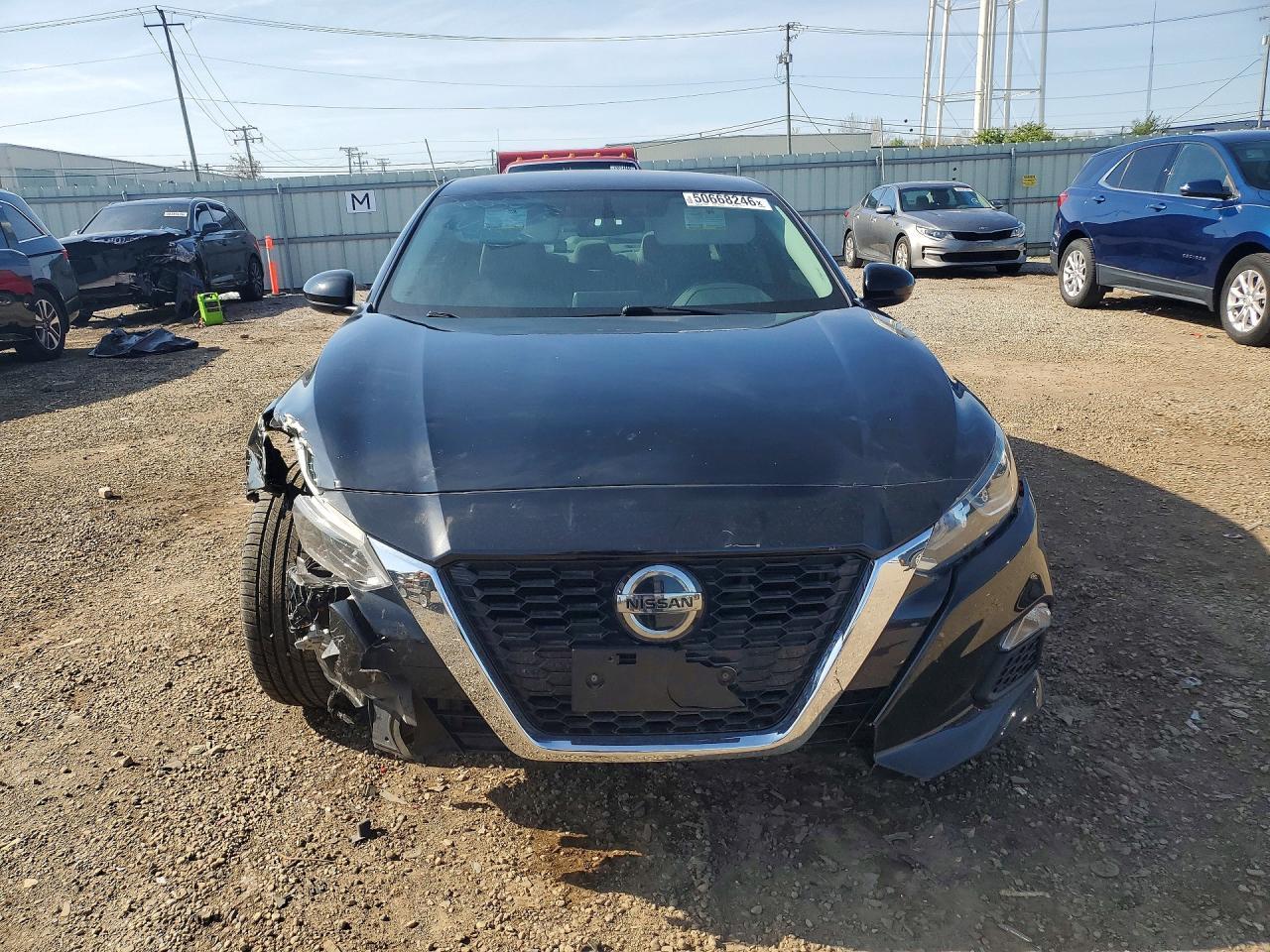 2020 Nissan Altima S - Фото 5