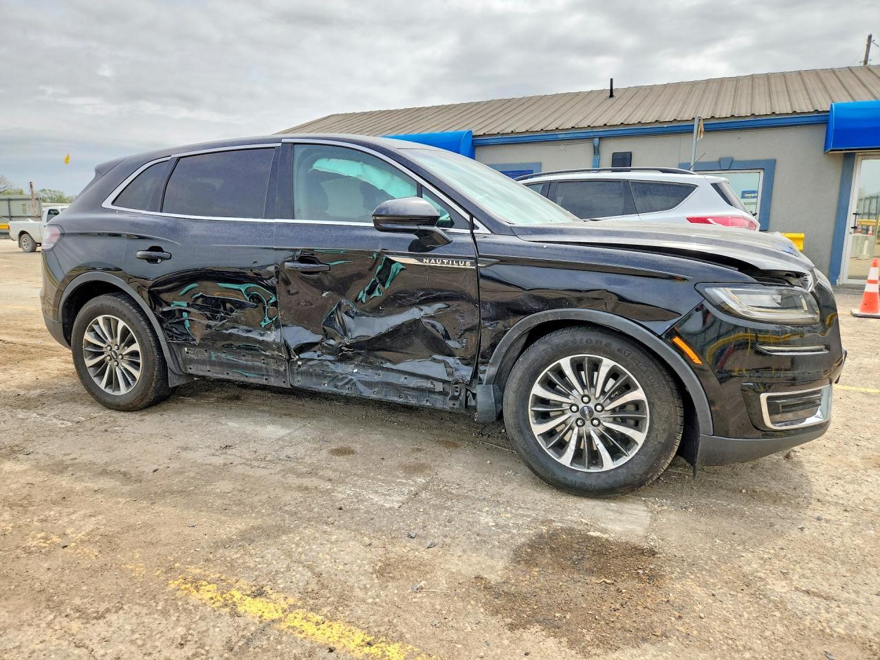 2019 Lincoln Nautilus Select - Image 4