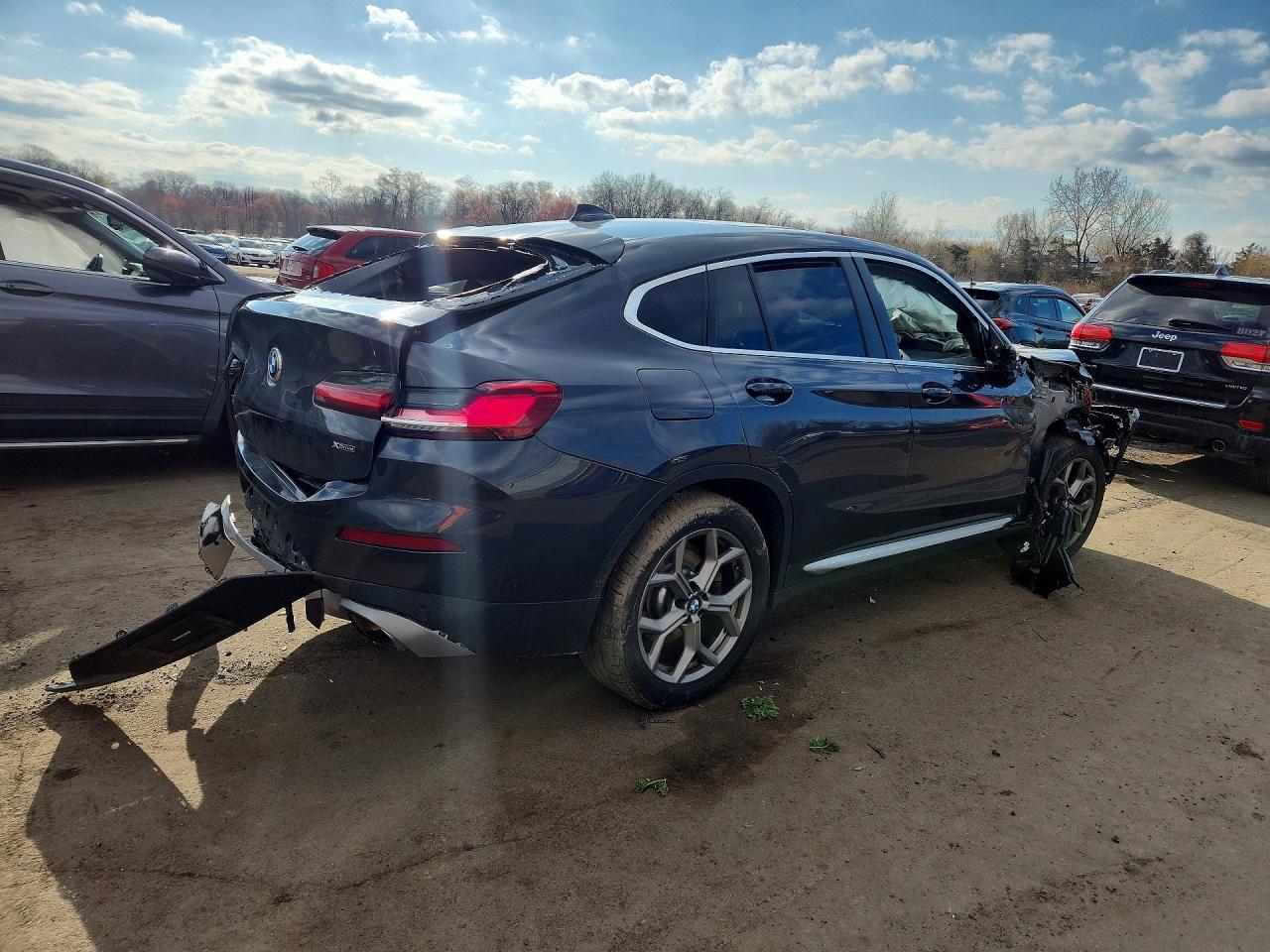2022 BMW X4 xDrive30I - Image 3
