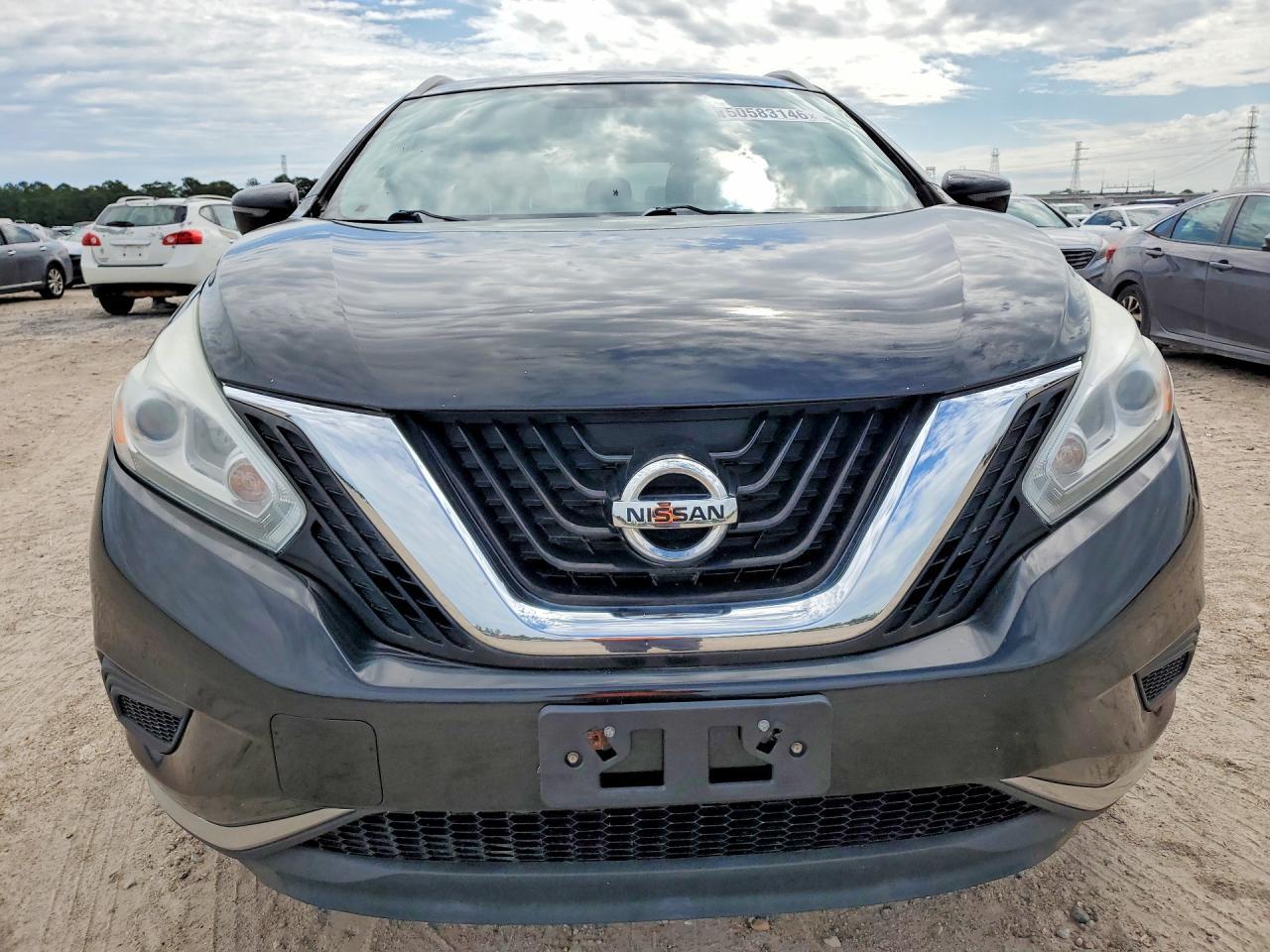 2016 Nissan Murano S - Image 5