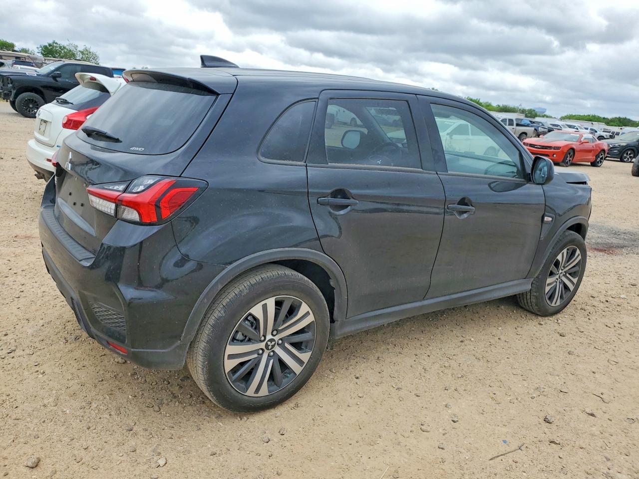 2025 Mitsubishi Outlander Sport S - Фото 3