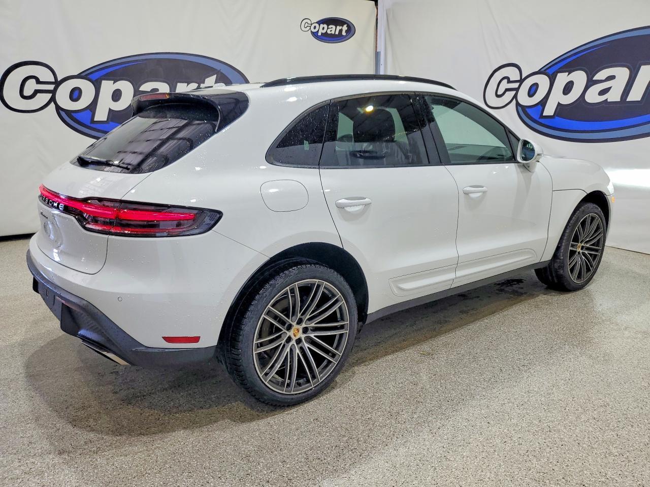 2024 Porsche Macan Base - Image 3