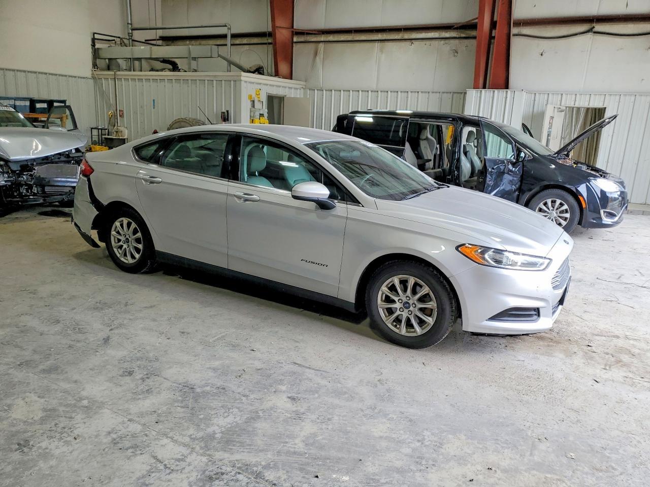 2015 Ford Fusion S - Image 4
