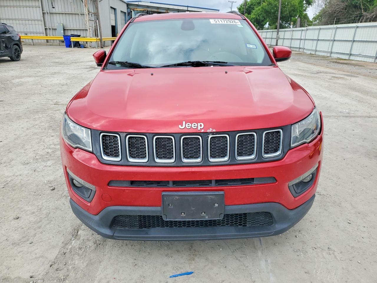 2018 Jeep Compass Latitude - Image 5