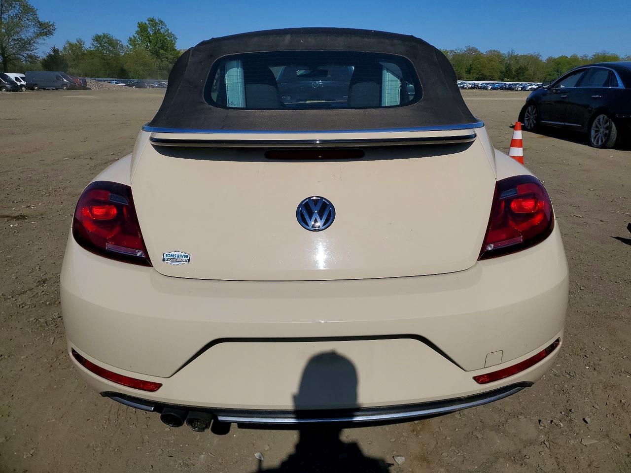 2019 Volkswagen Beetle S - Фото 6