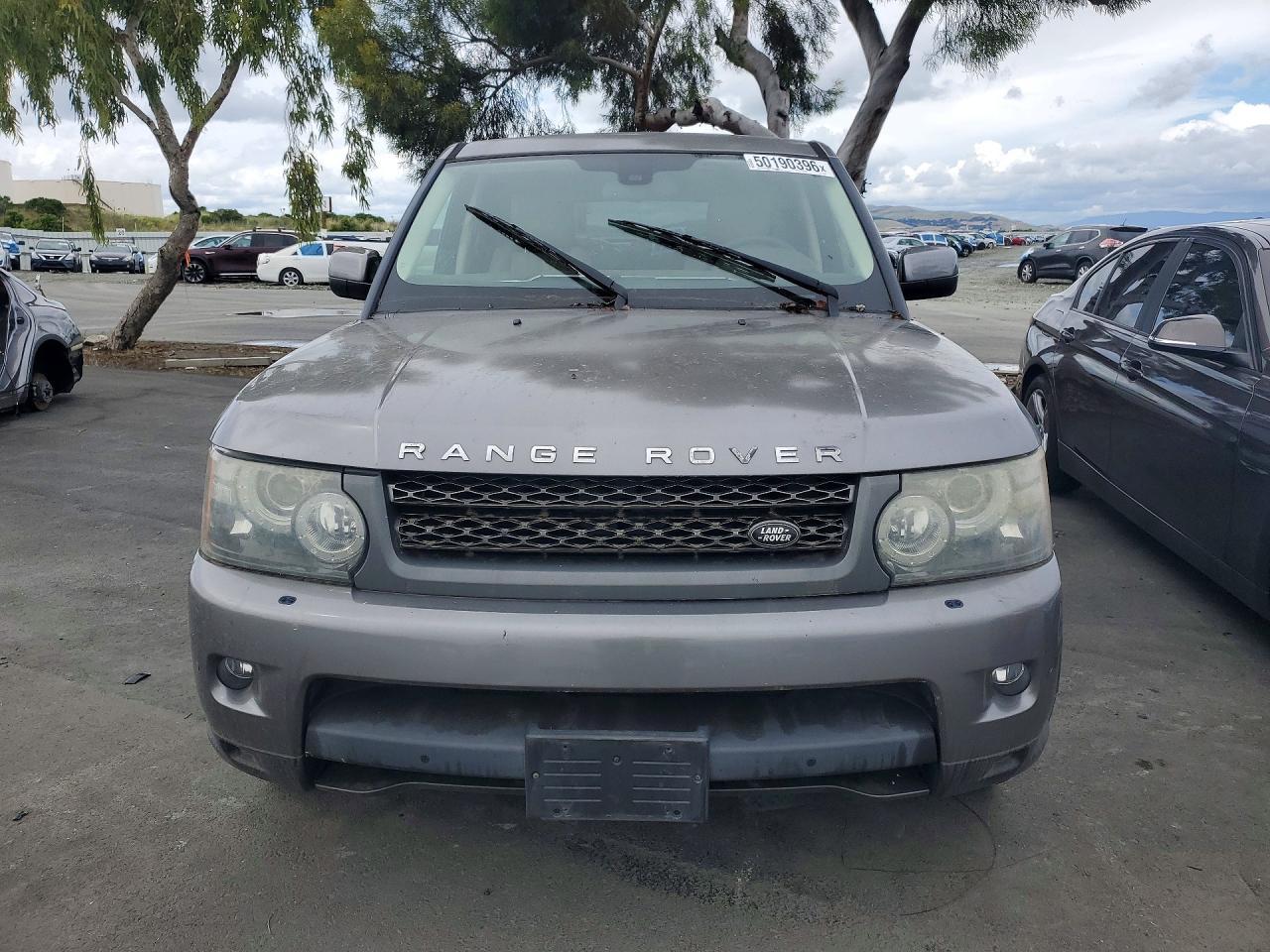2010 Land Rover Range Rover - Image 5