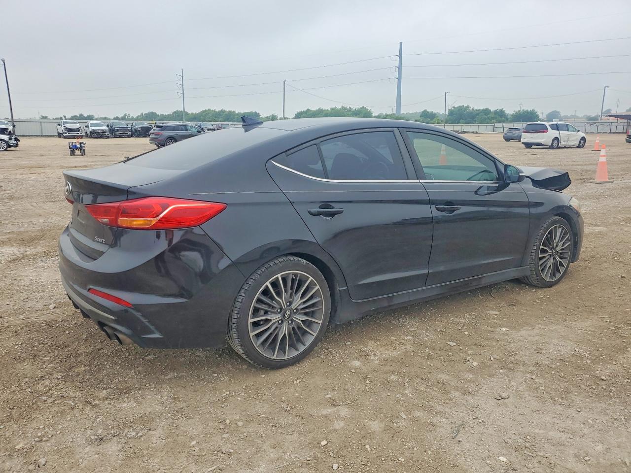 2018 Hyundai Elantra Sport - Image 3
