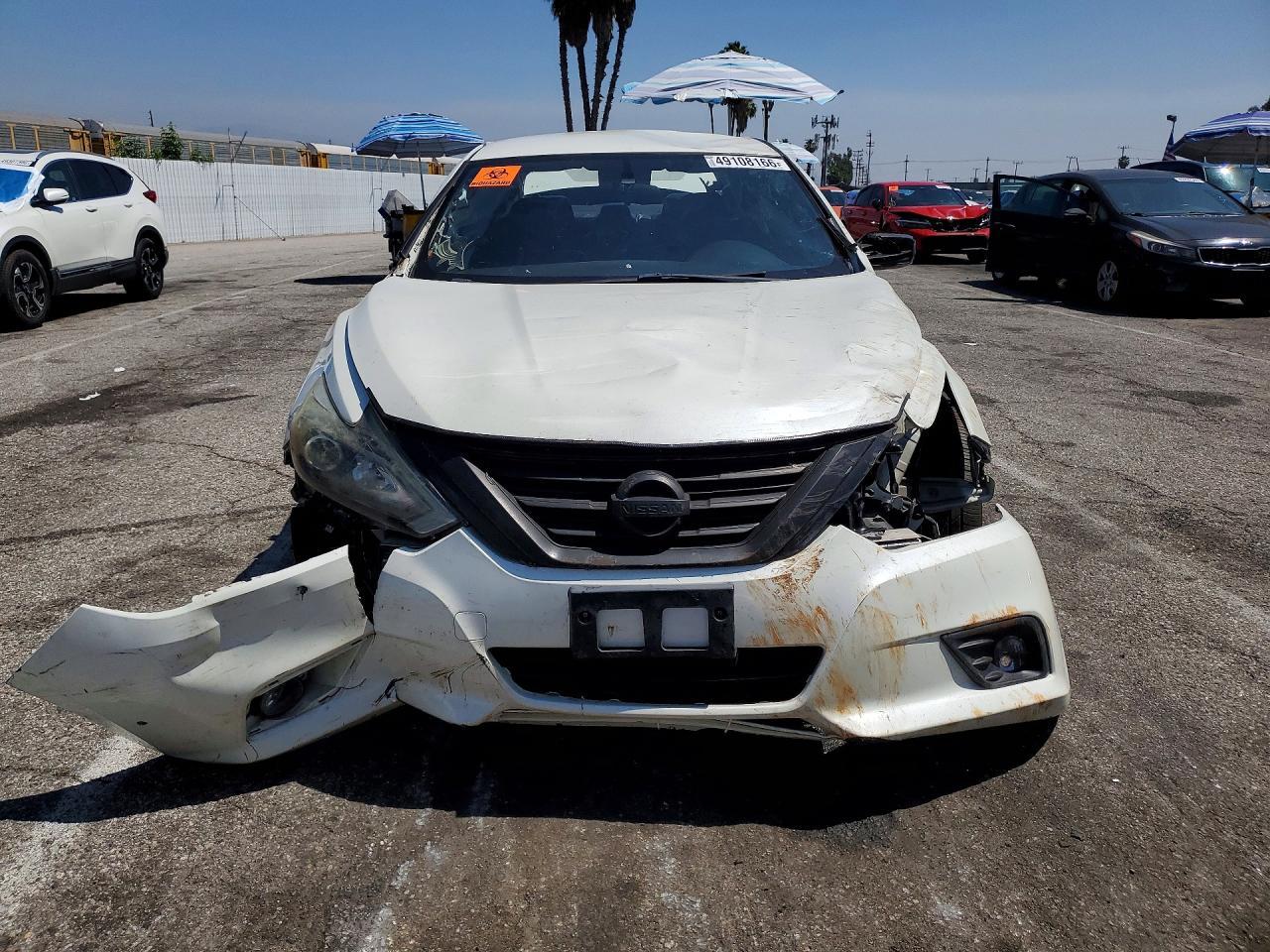 2017 Nissan Altima 2.5 Sr - Image 5