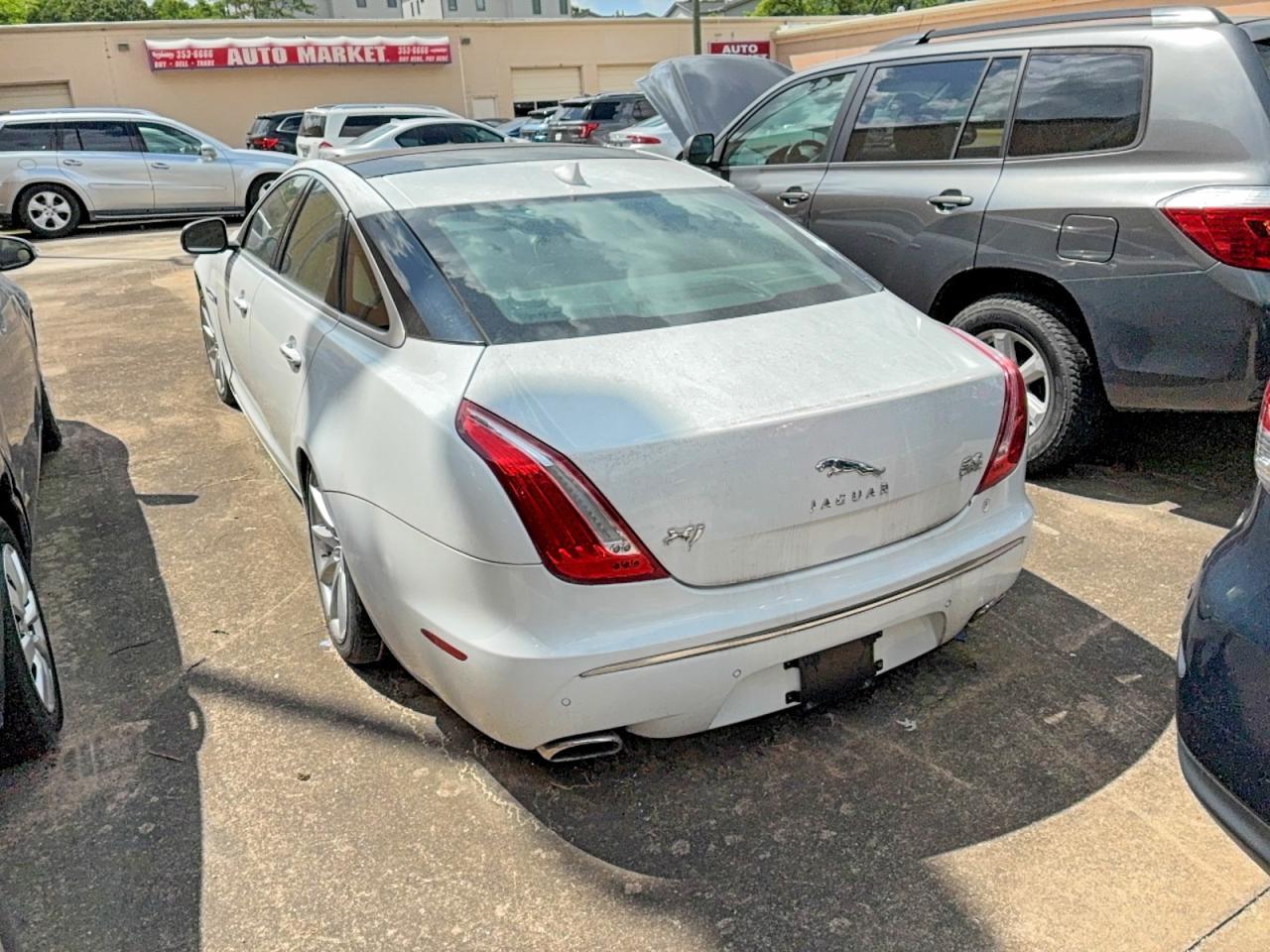 2013 Jaguar Xj - Фото 3