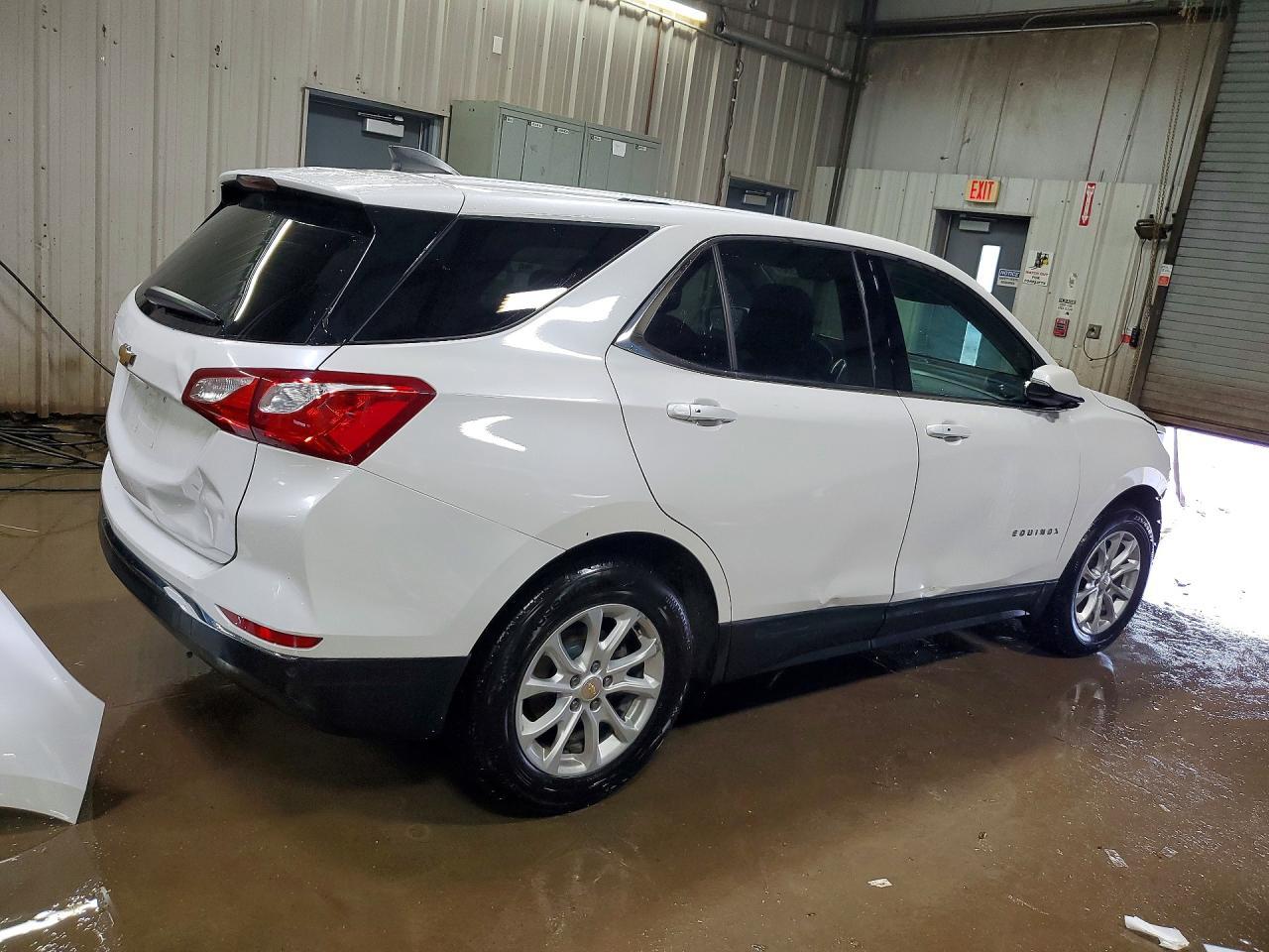 2019 Chevrolet Equinox Lt - Image 3