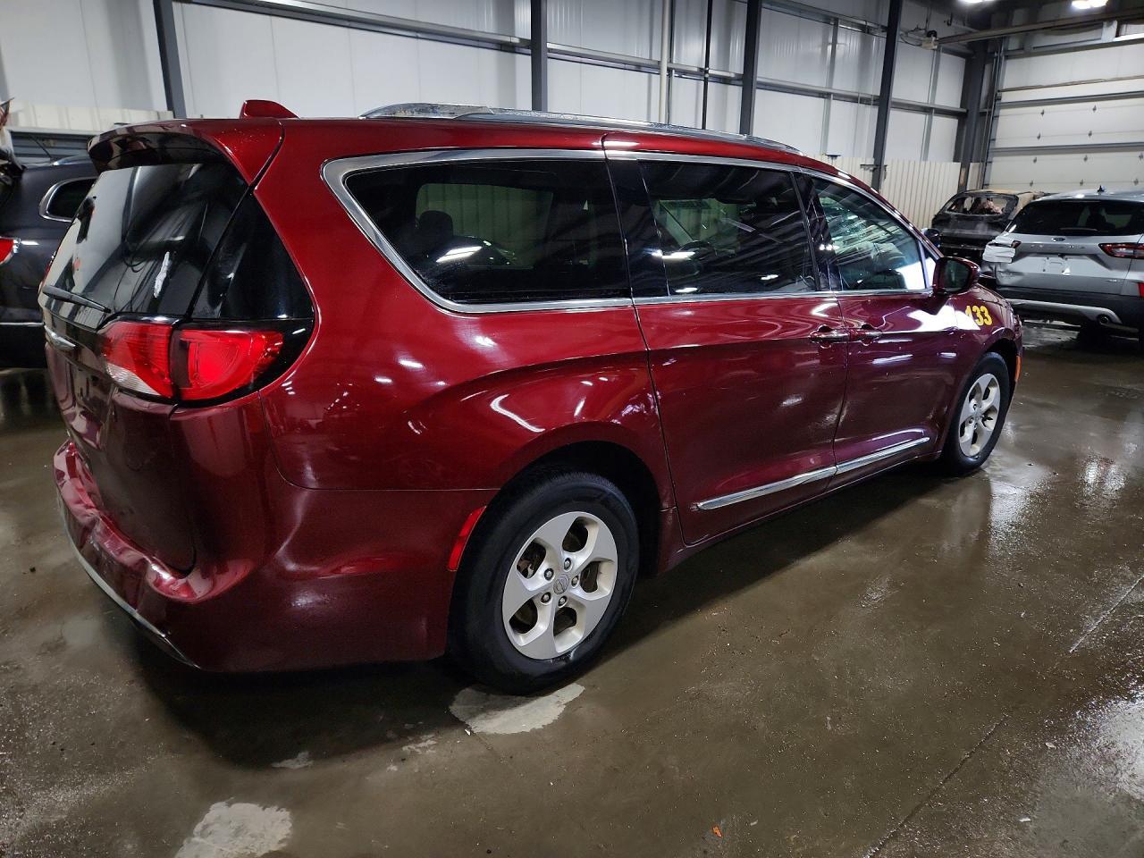 2017 Chrysler Pacifica Touring L Plus - Фото 3
