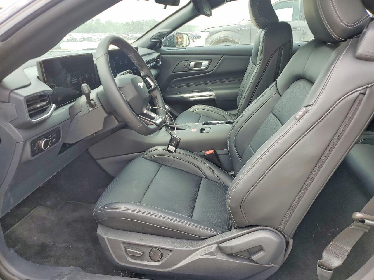 2026 Ford Mustang - Image 7