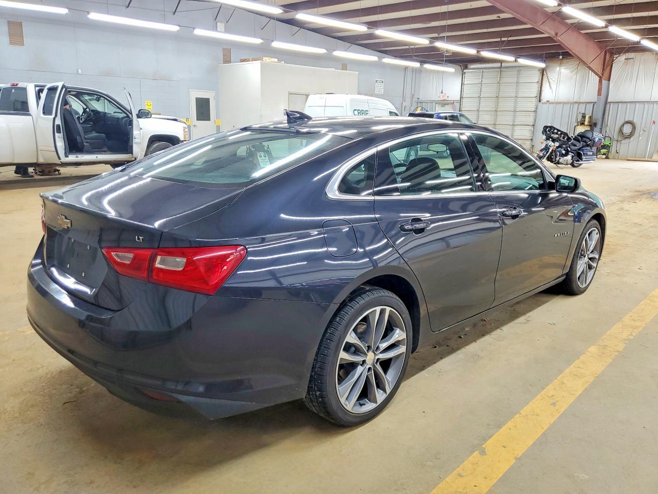 2023 Chevrolet Malibu Lt - Фото 3