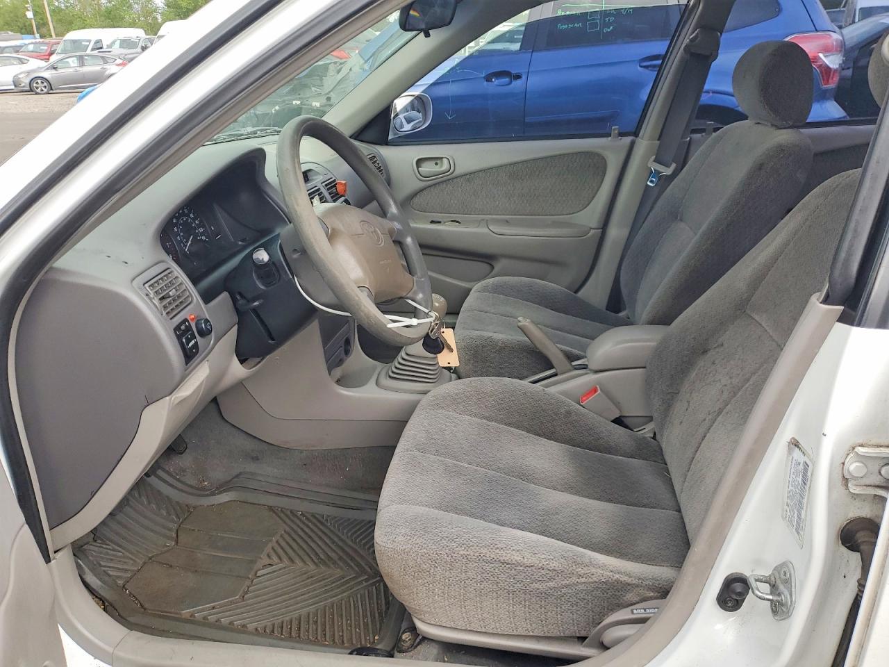 2001 Toyota Corolla Le - Фото 7