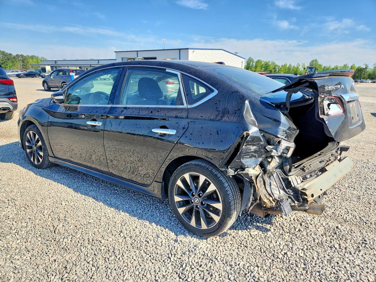 2016 Nissan Sentra Sr - Фото 2