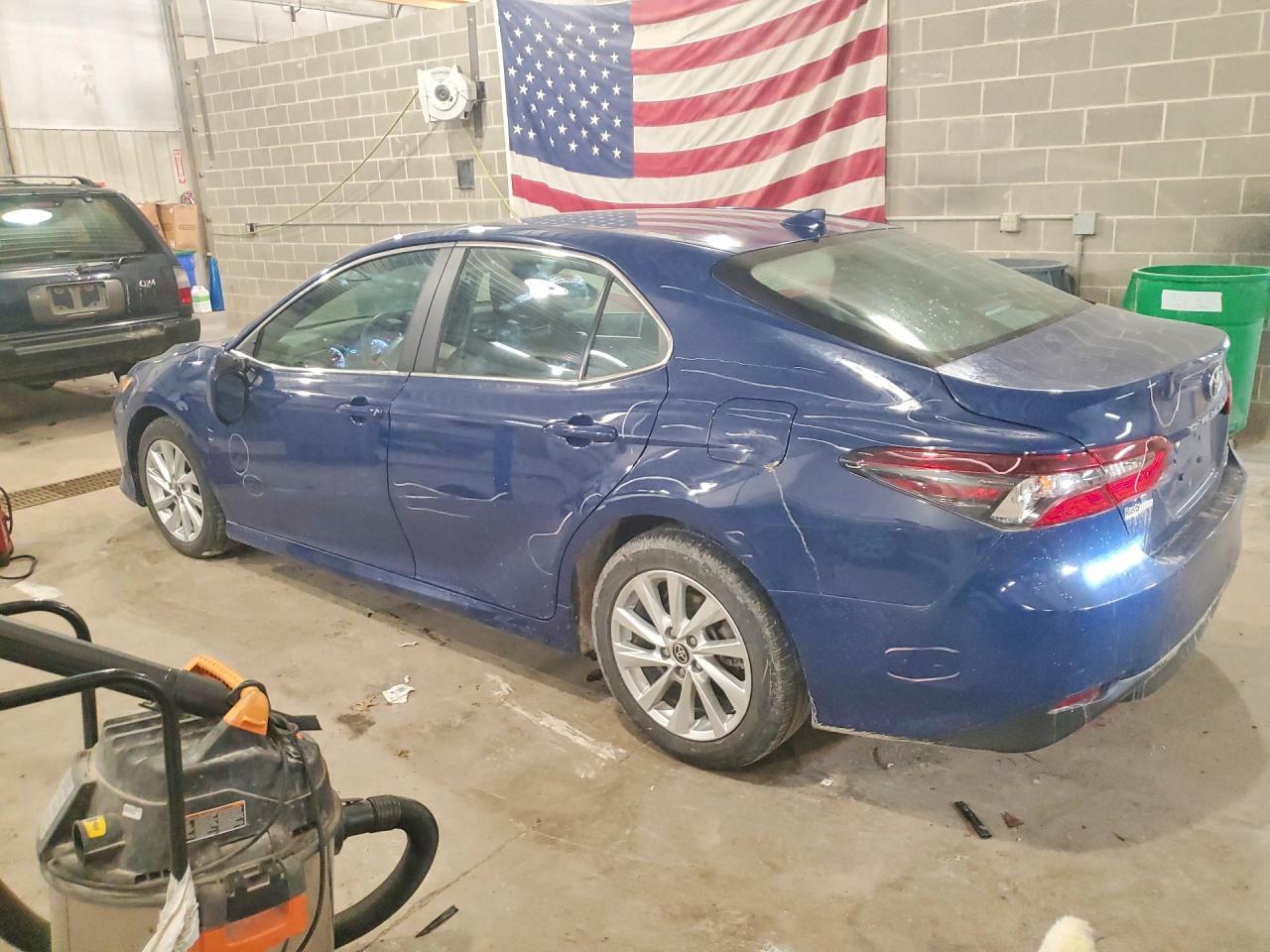 2023 Toyota Camry Le - Image 2