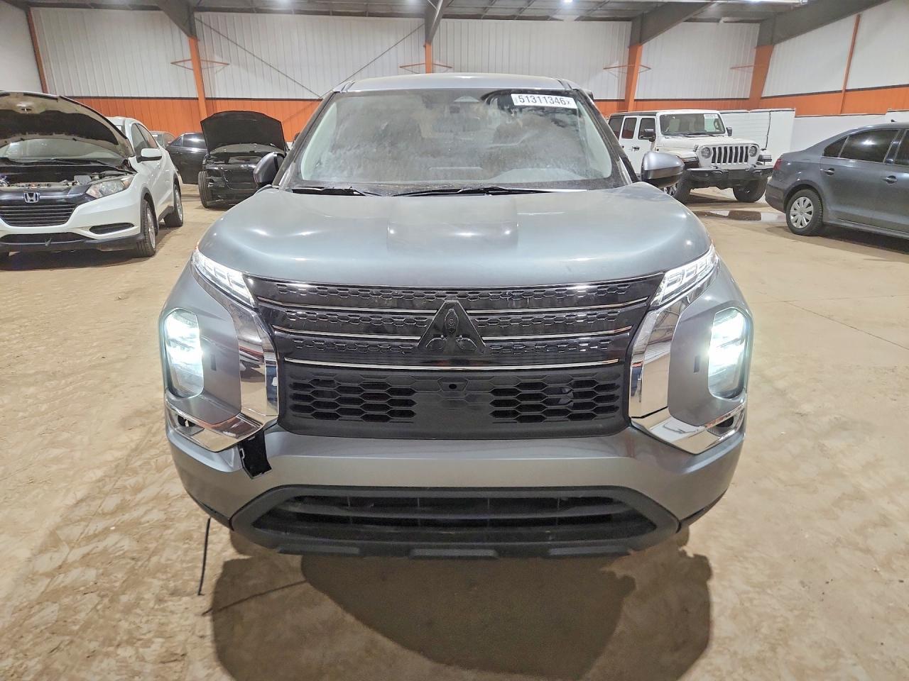 2024 Mitsubishi Outlander Es - Image 5