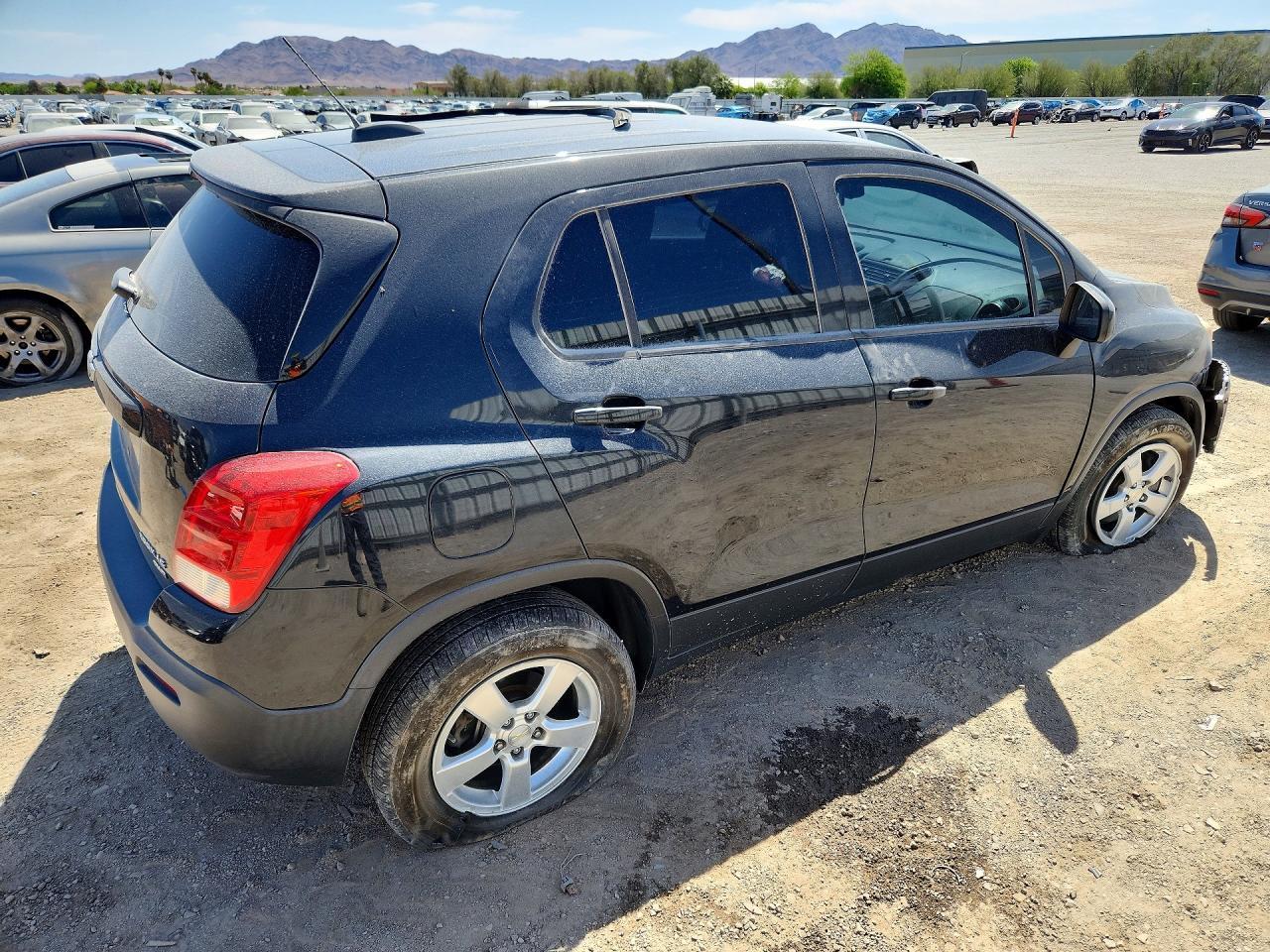 2016 Chevrolet Trax Ls - Фото 3