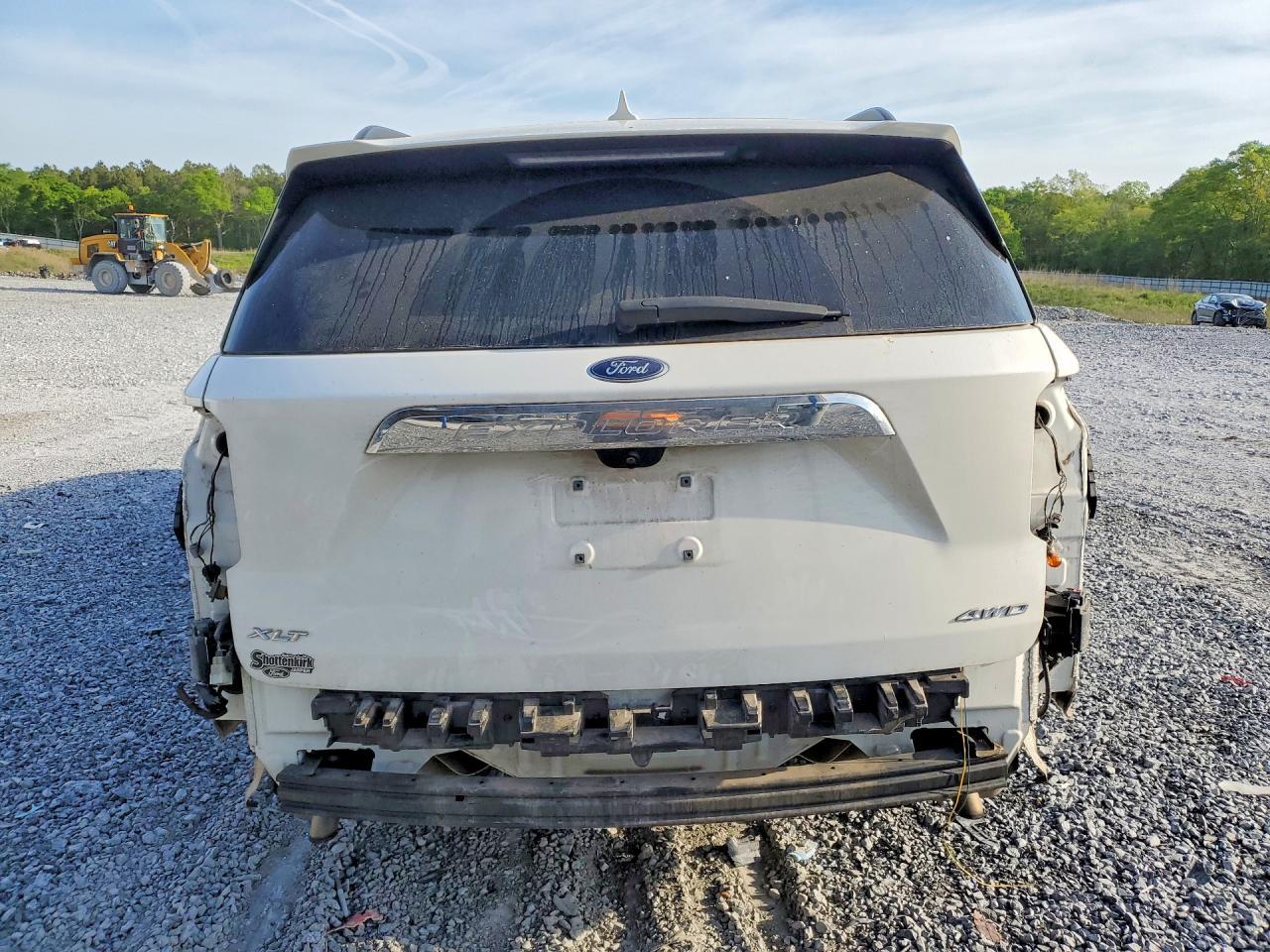 2022 Ford Explorer - Image 6