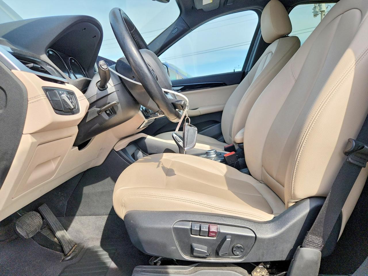 2021 BMW X1 xDrive28I - Фото 7
