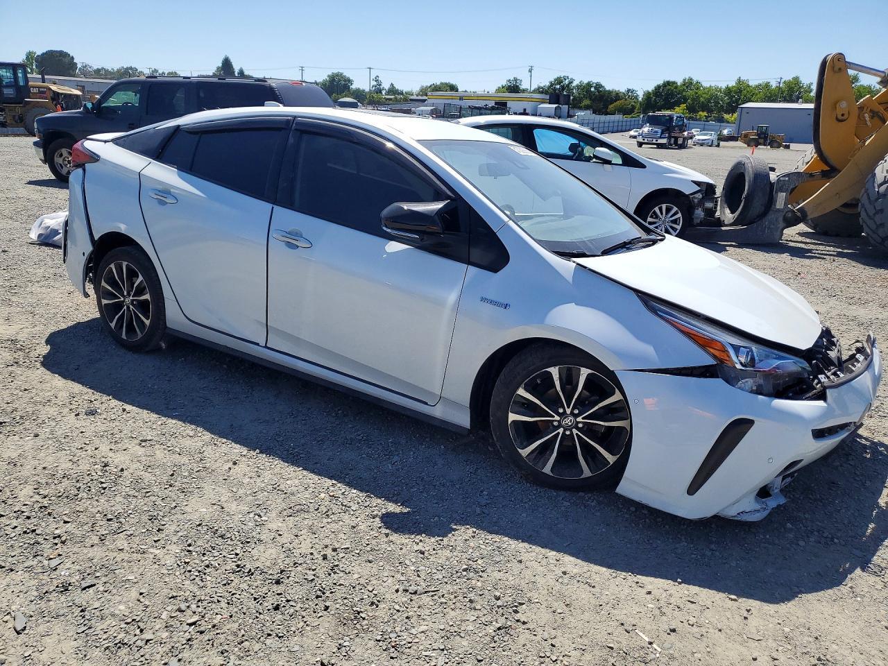 2021 Toyota Prius Le - Image 4