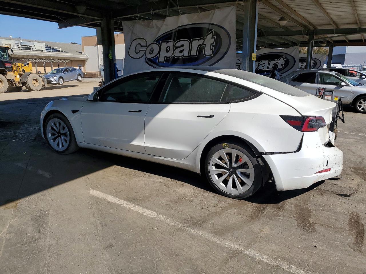 2023 Tesla Model 3 - Image 2