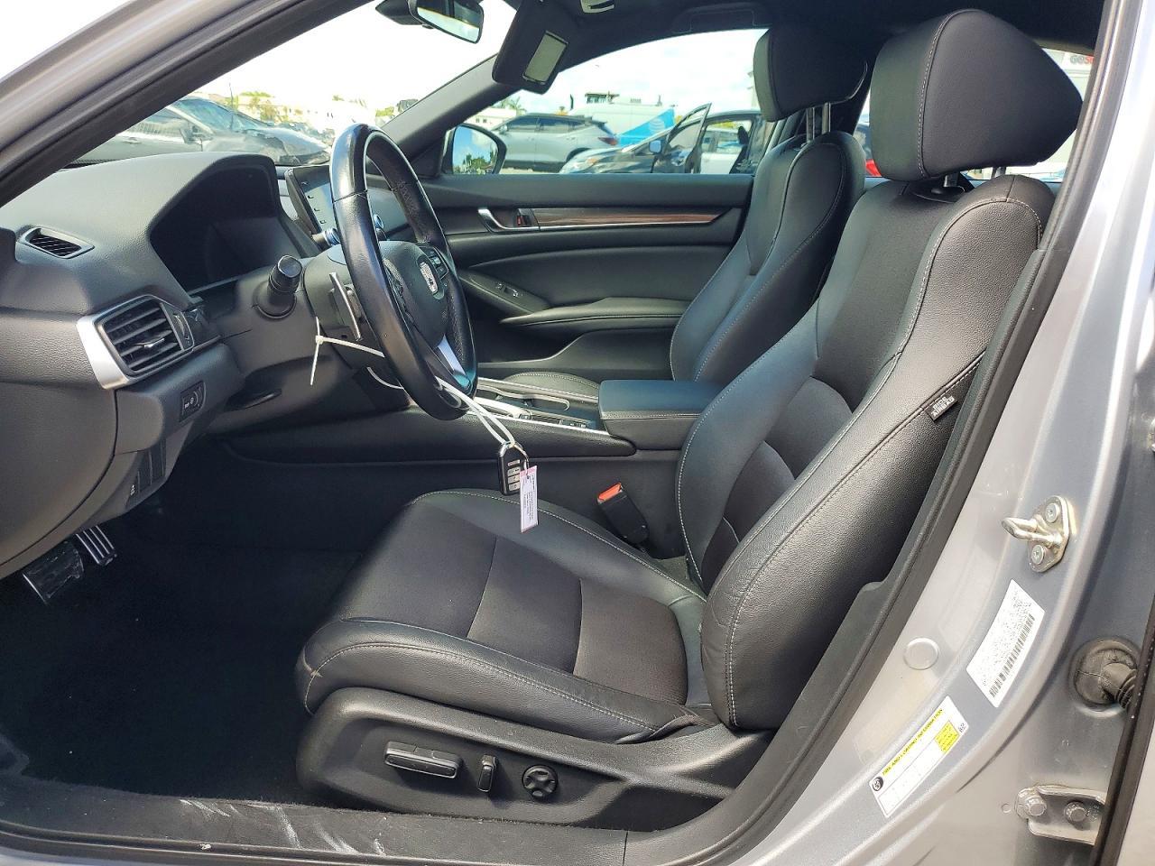 2020 Honda Accord Sport - Image 7
