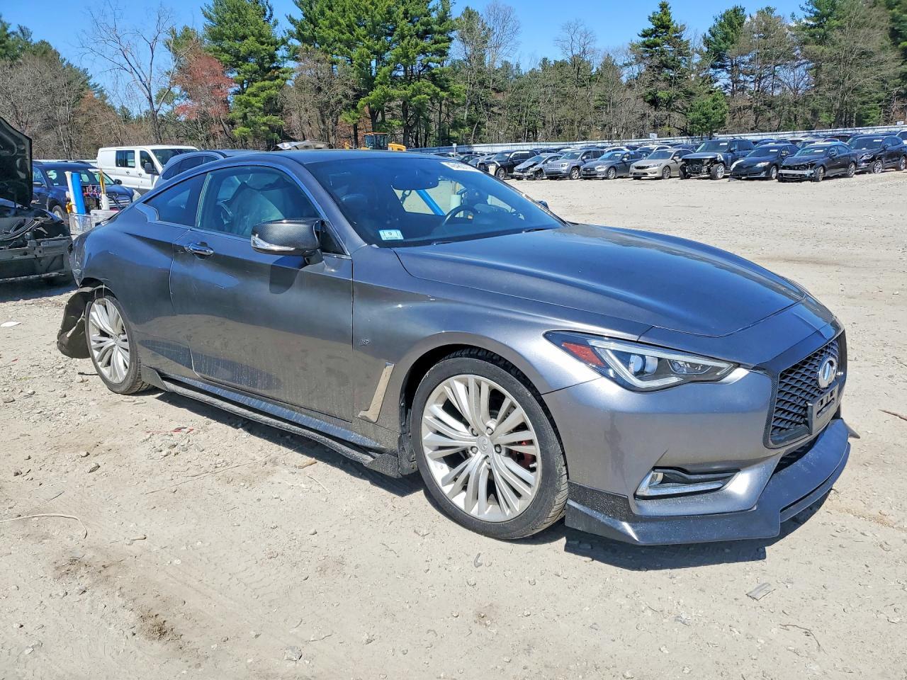 2017 Infiniti Q60 3.0T Premium - Фото 4