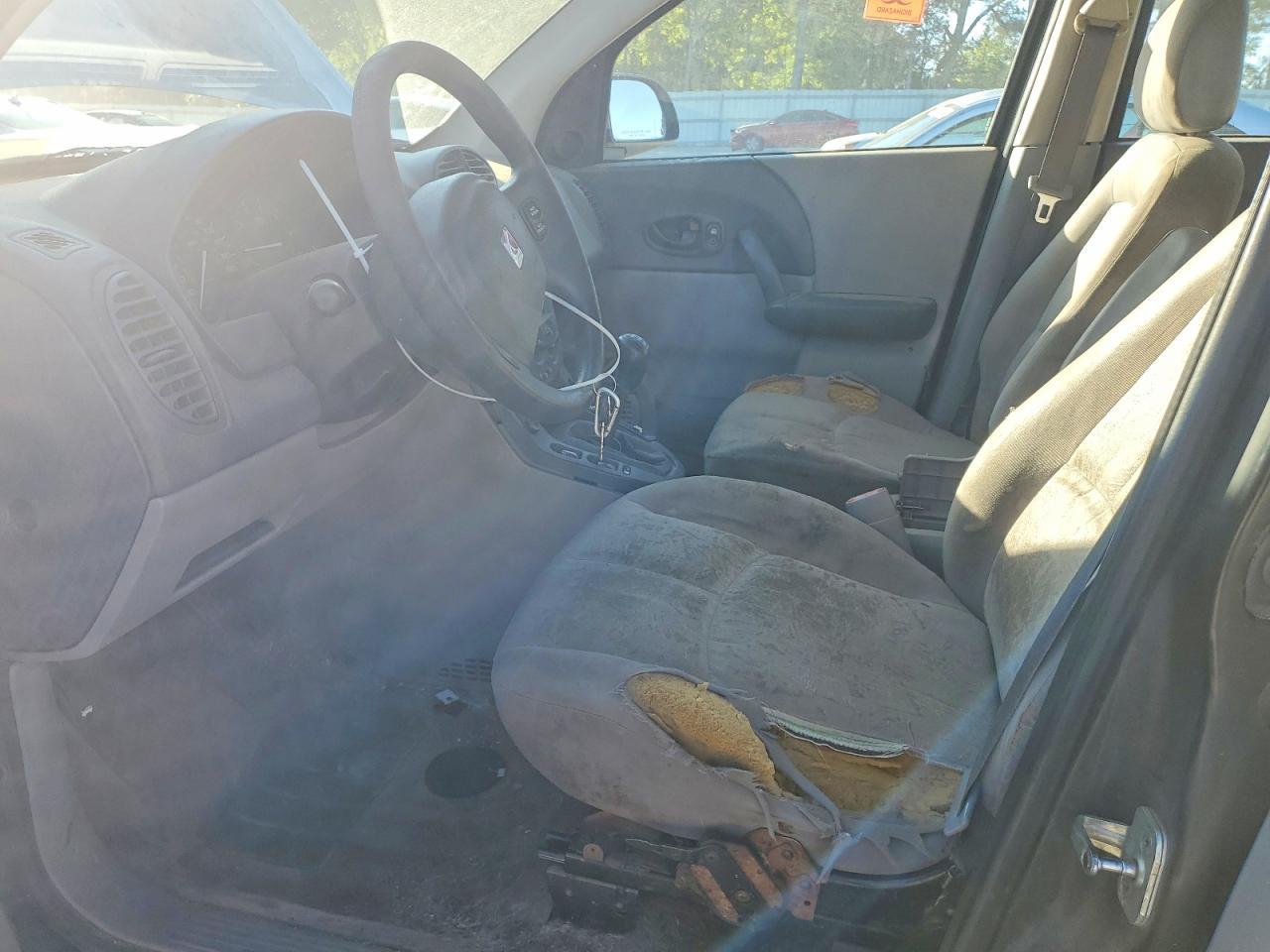 2003 Saturn Vue - Image 7