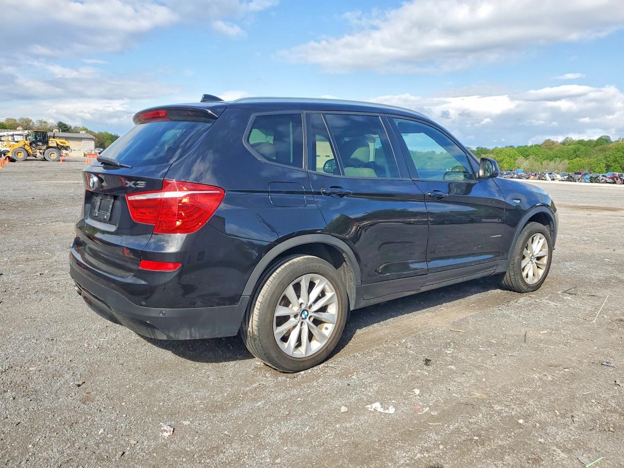 2016 BMW X3 xDrive28I - Фото 3