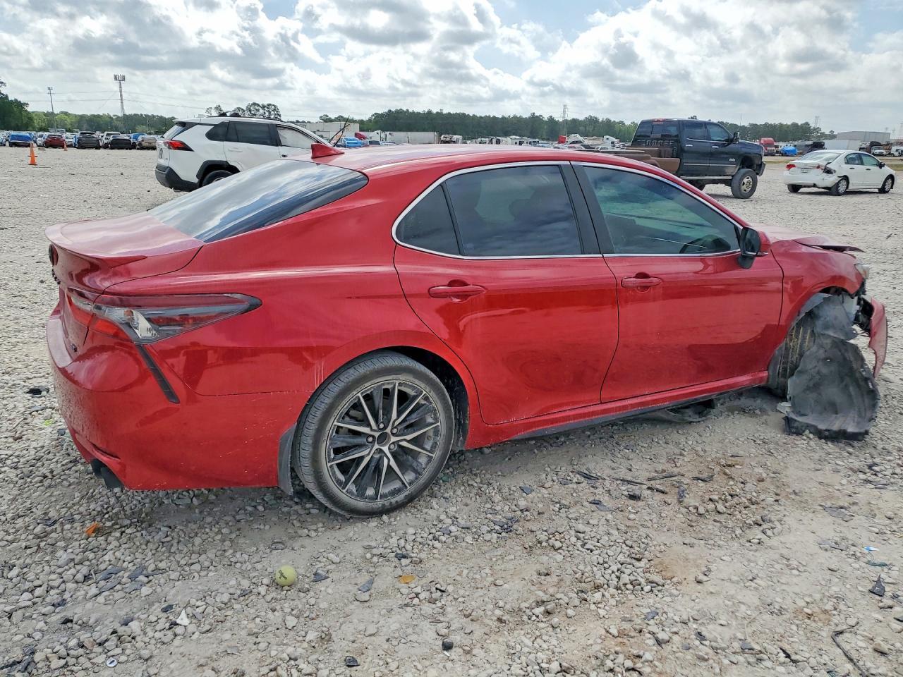 2023 Toyota Camry Se - Image 3