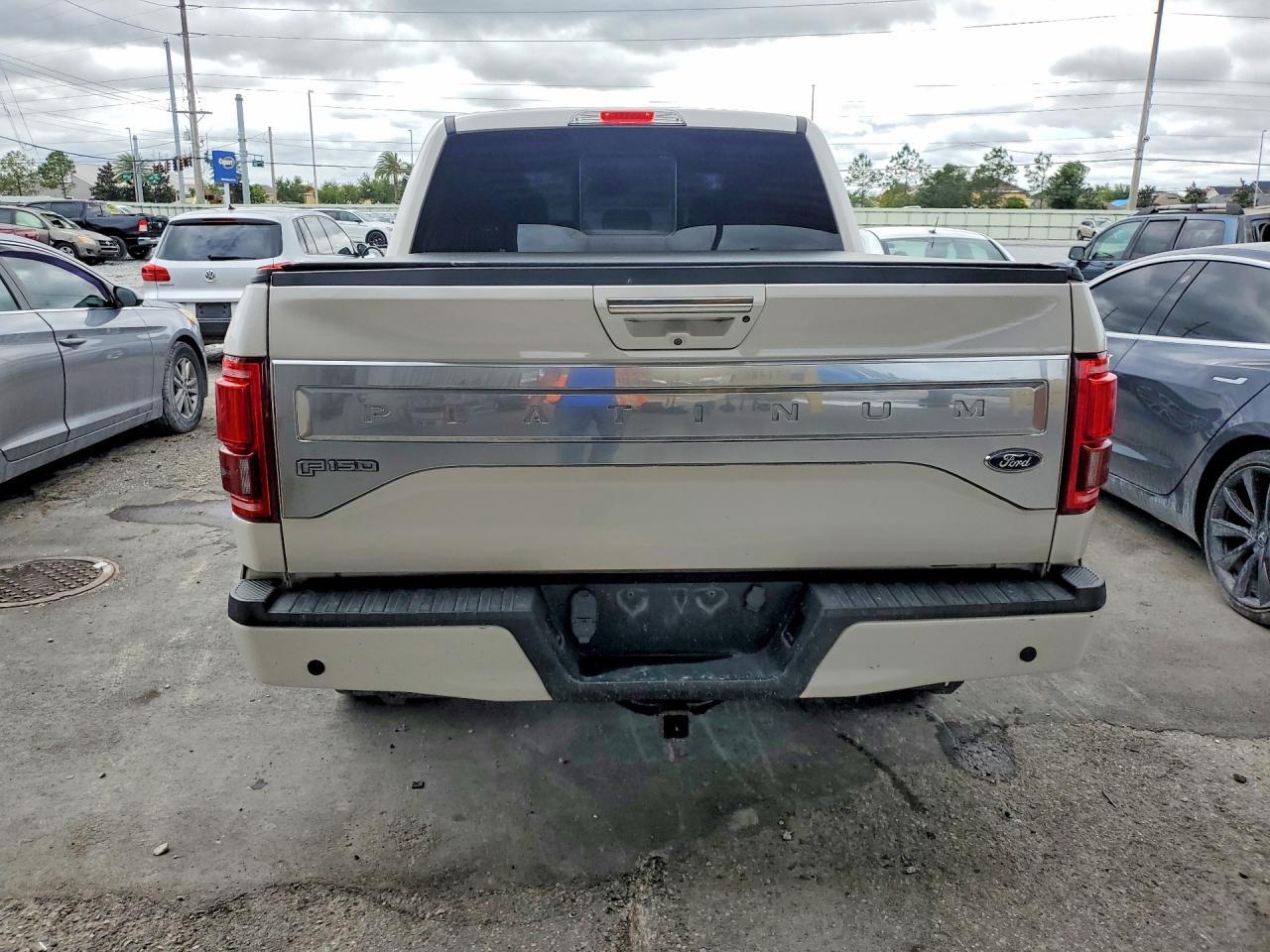 2015 Ford F150 Supercrew - Image 6