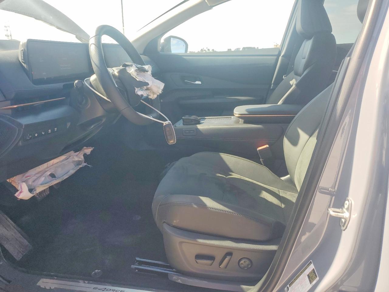 2025 Nissan Ariya Engage E-4Orce - Фото 7