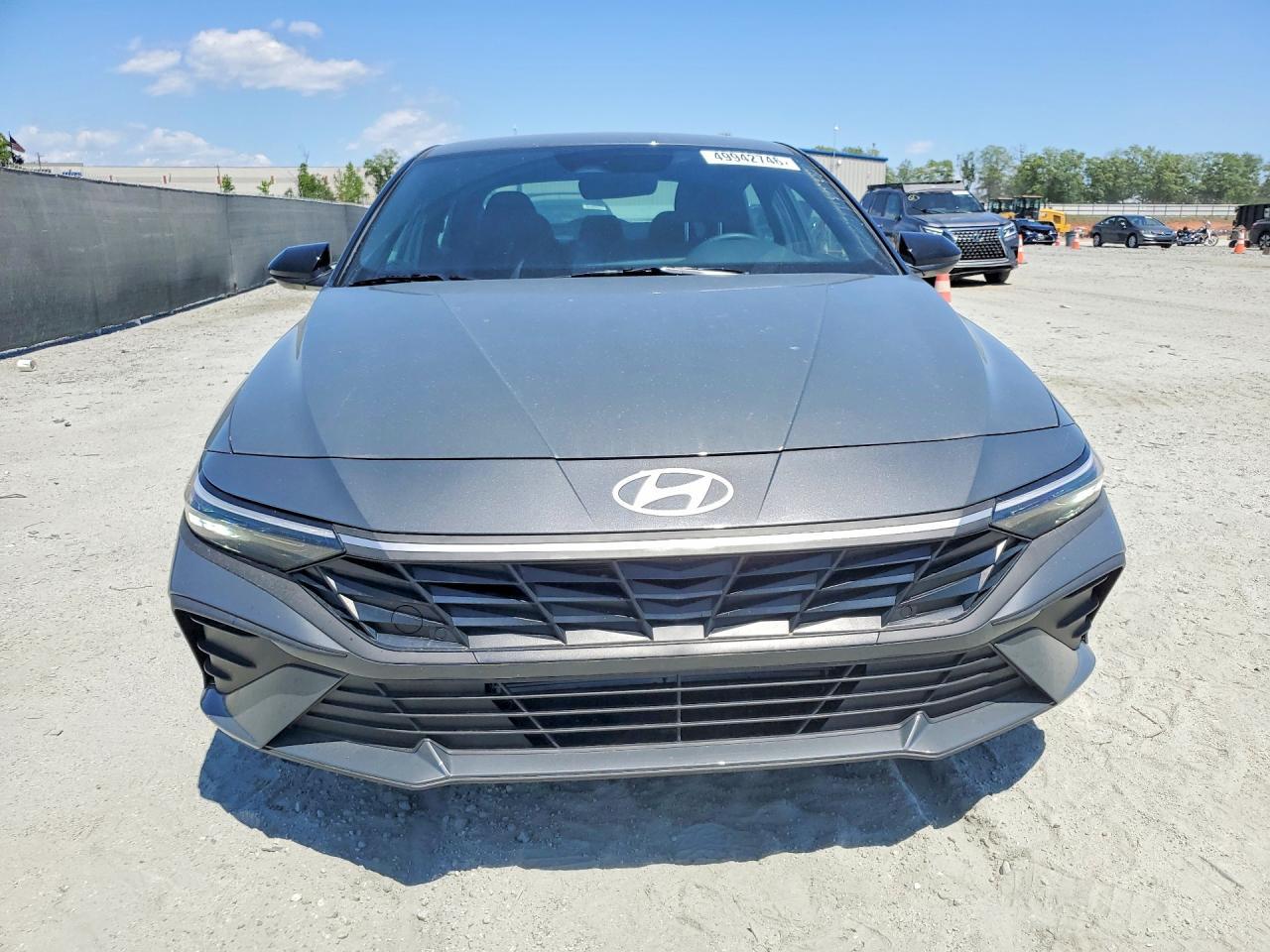 2025 Hyundai Elantra Sel Sport - Image 5