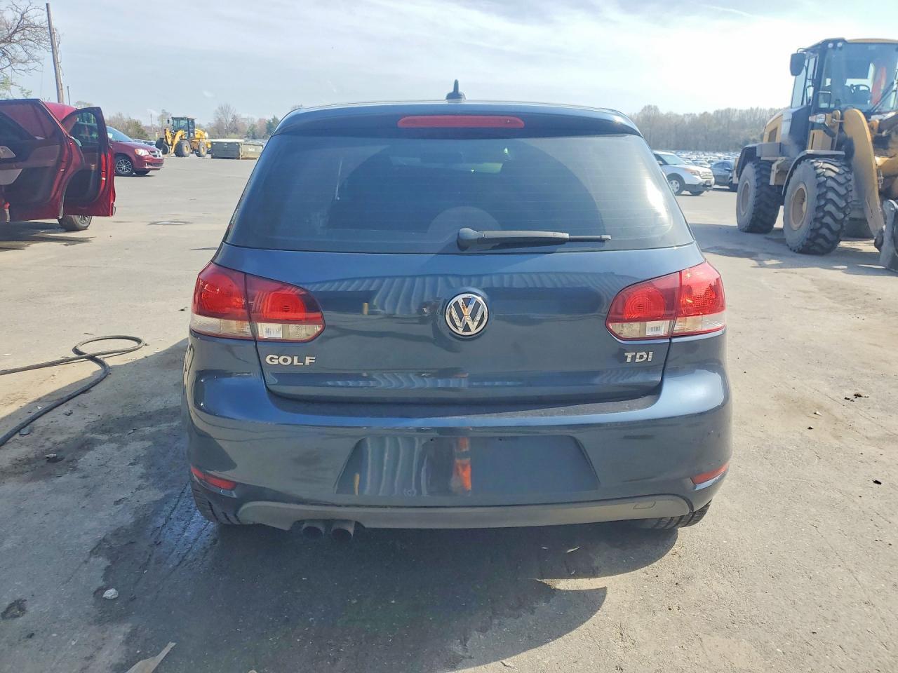 2012 Volkswagen Golf - Image 6