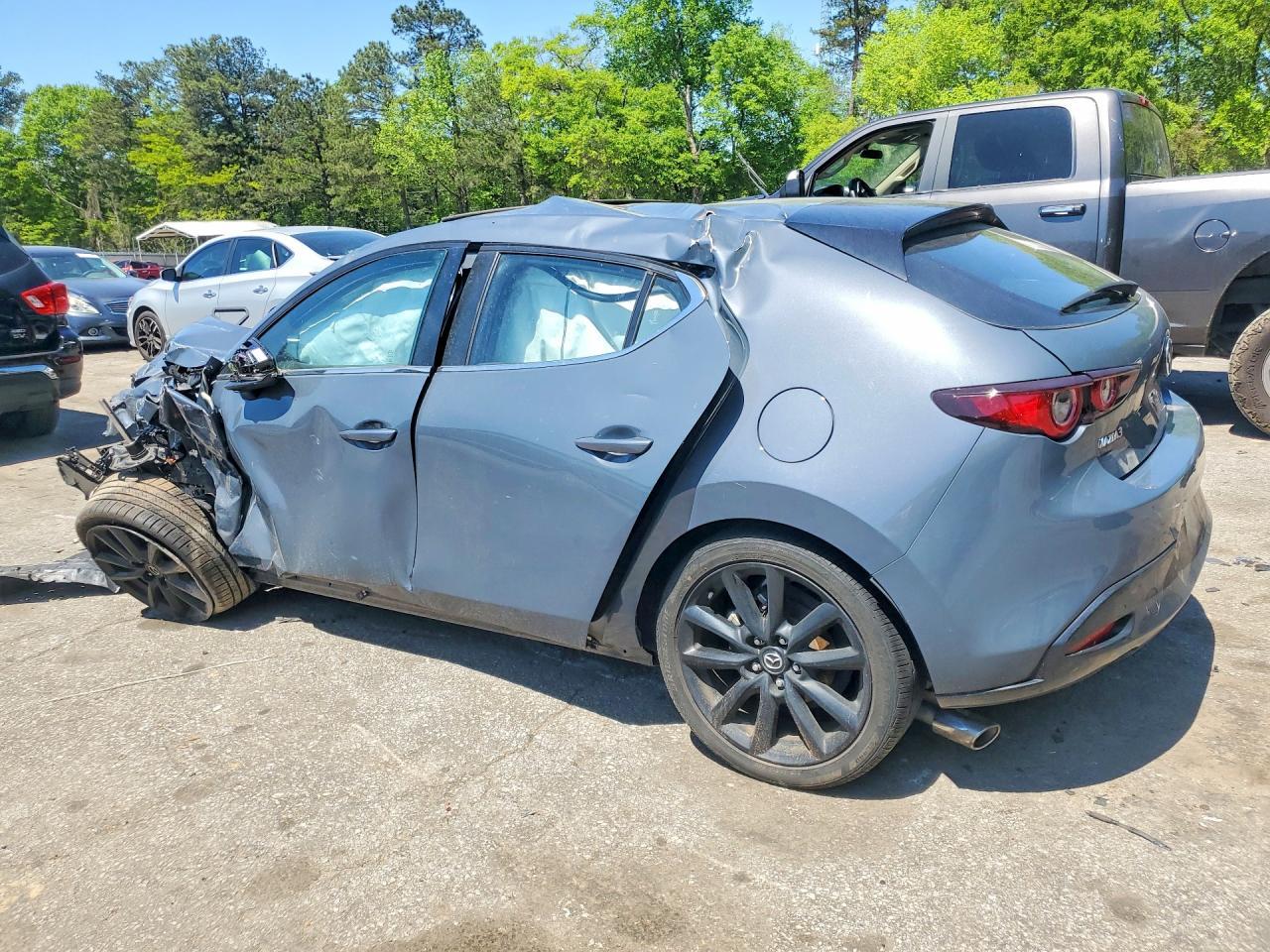 2022 Mazda 3 Preferred - Image 2