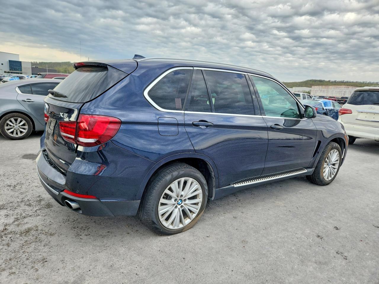2016 BMW X5 xDrive35I - Image 3