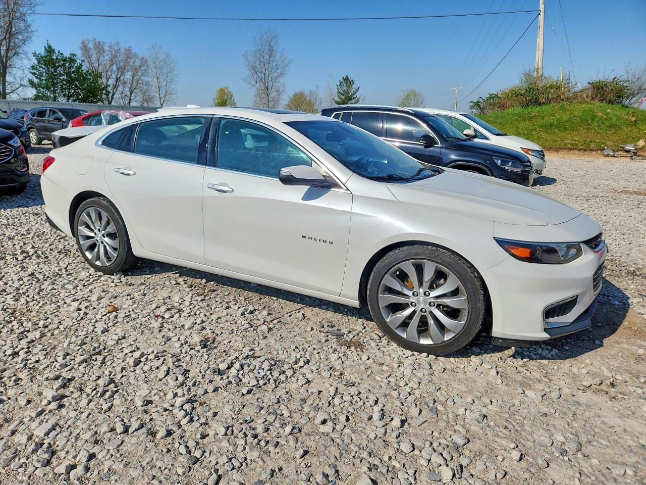 2017 Chevrolet Malibu Premier - Image 4