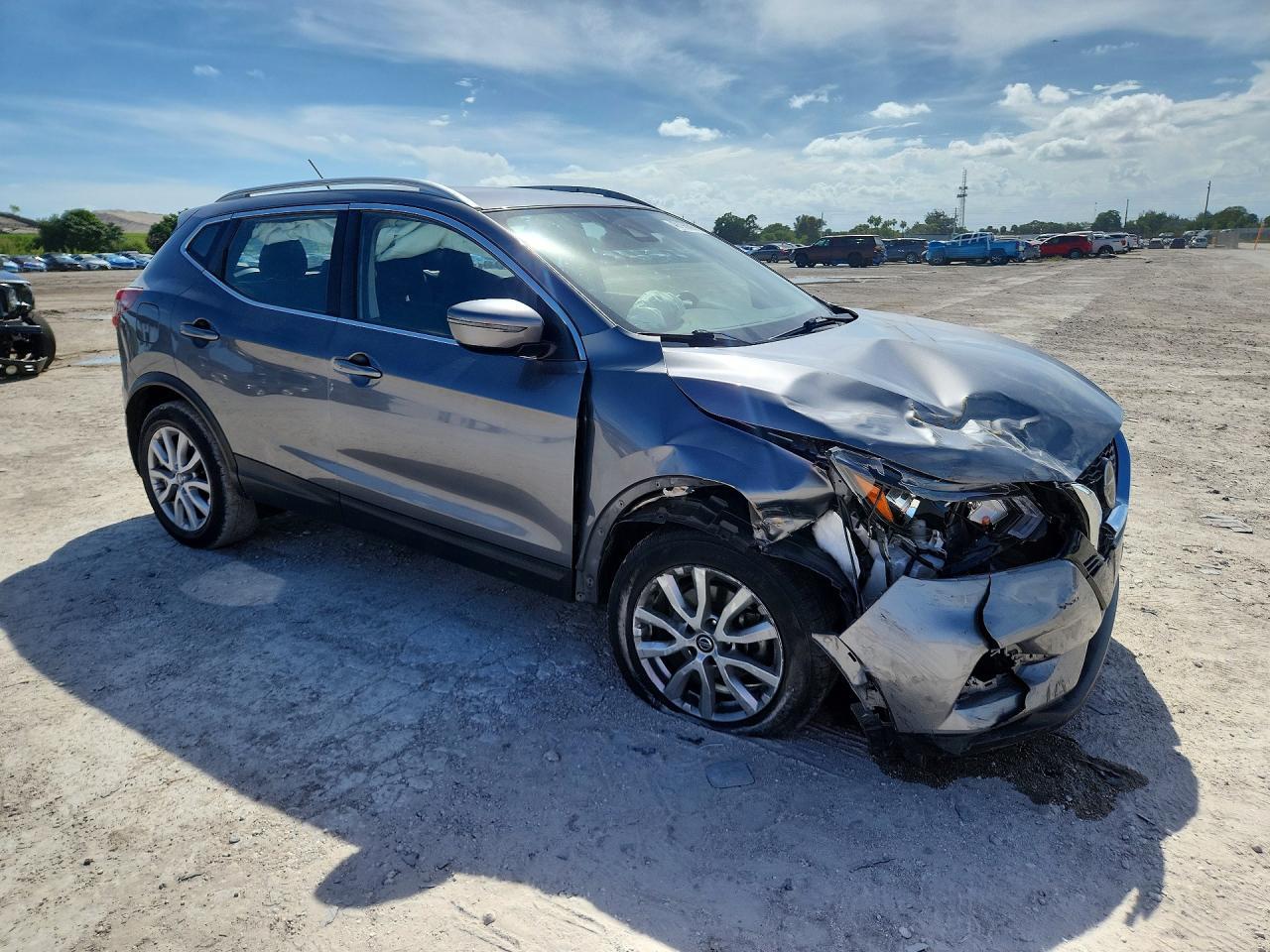 2021 Nissan Rogue Sport Sv - Image 4