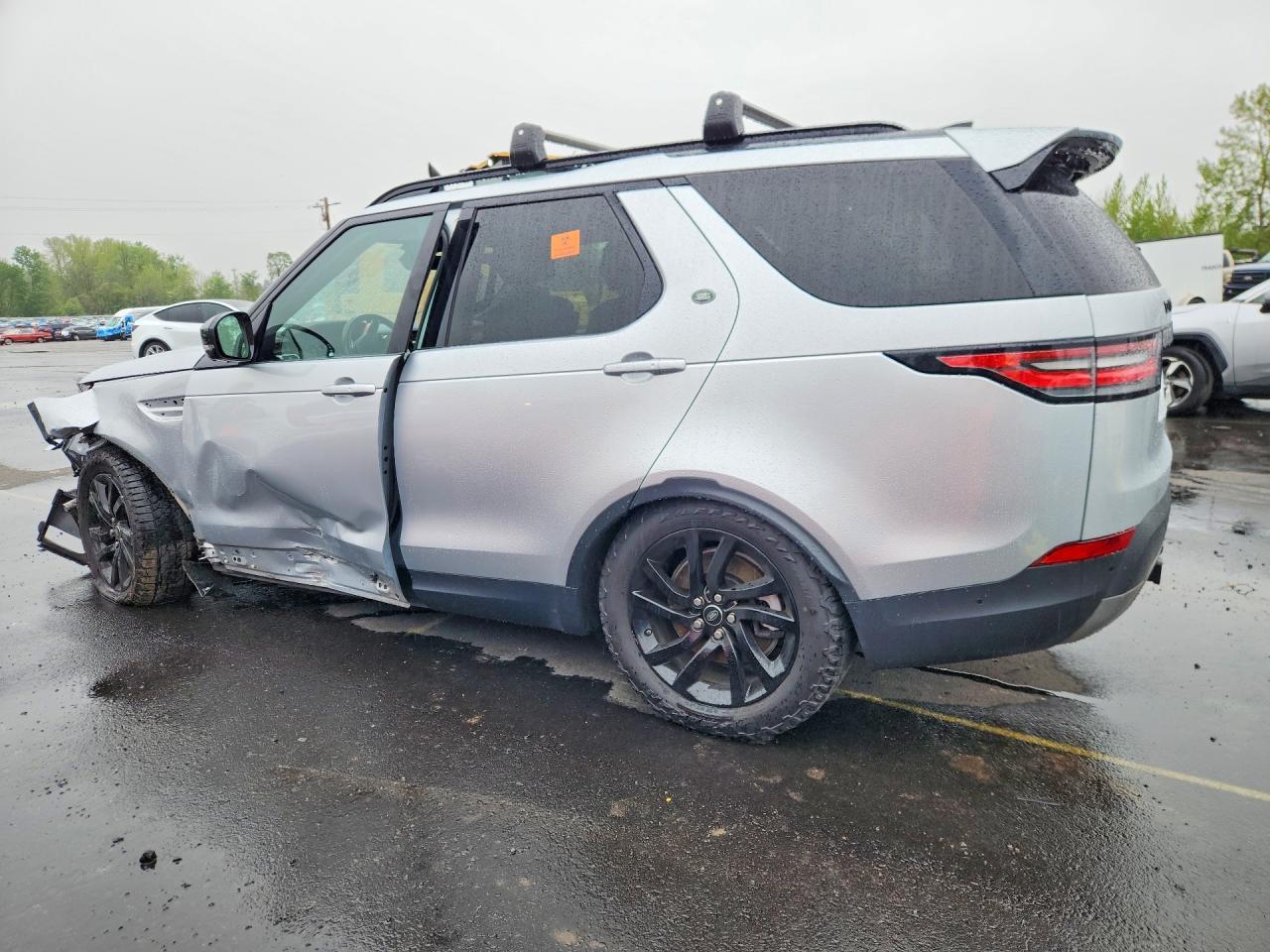 2018 Land Rover Discovery Hse - Image 2