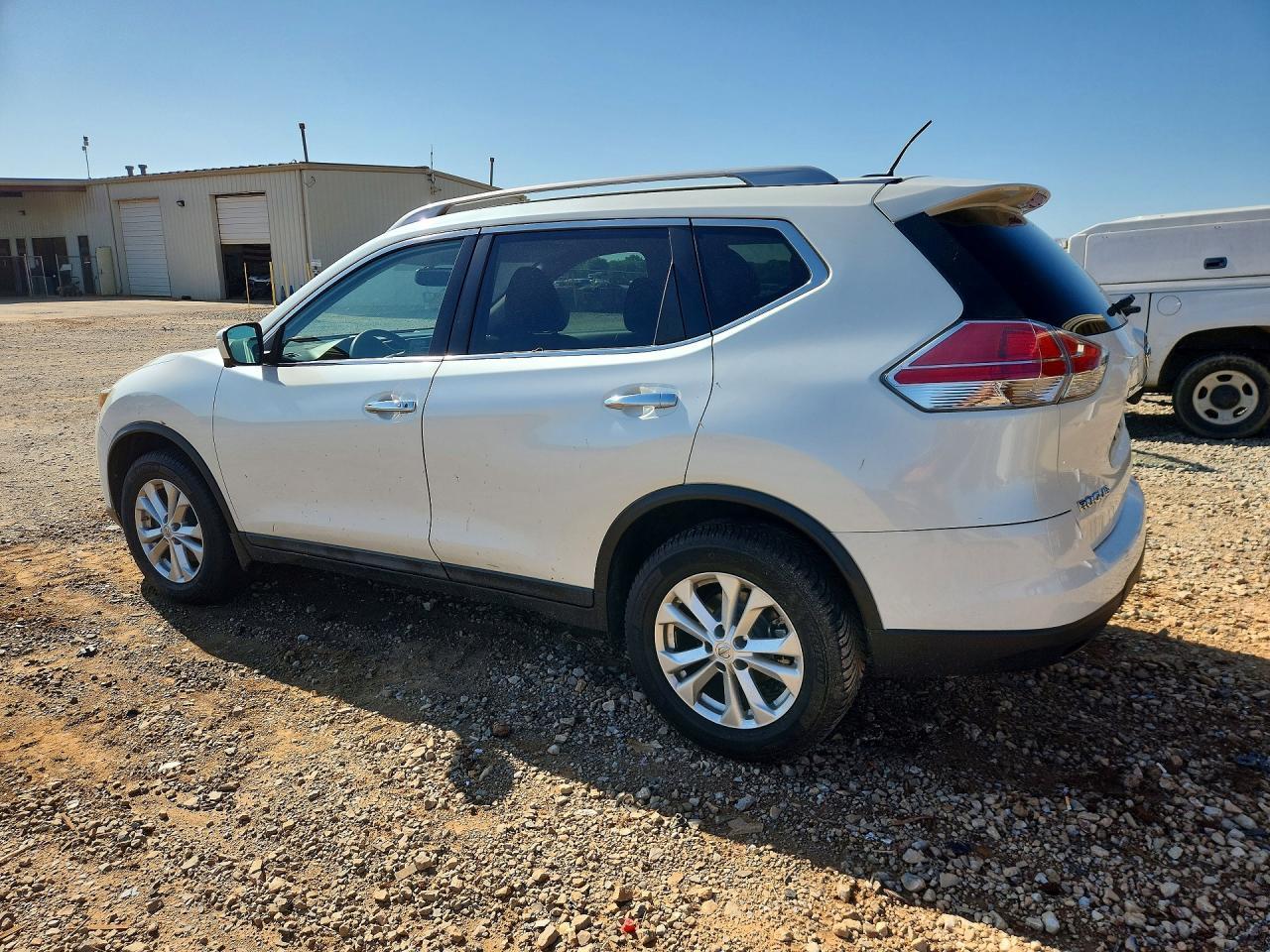 2015 Nissan Rogue Sv - Фото 2