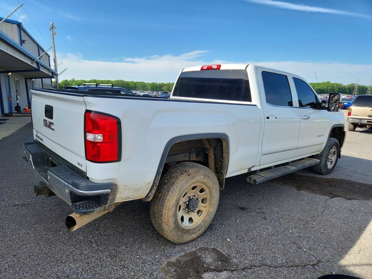 2018 GMC Sierra K2500 Slt - Image 3