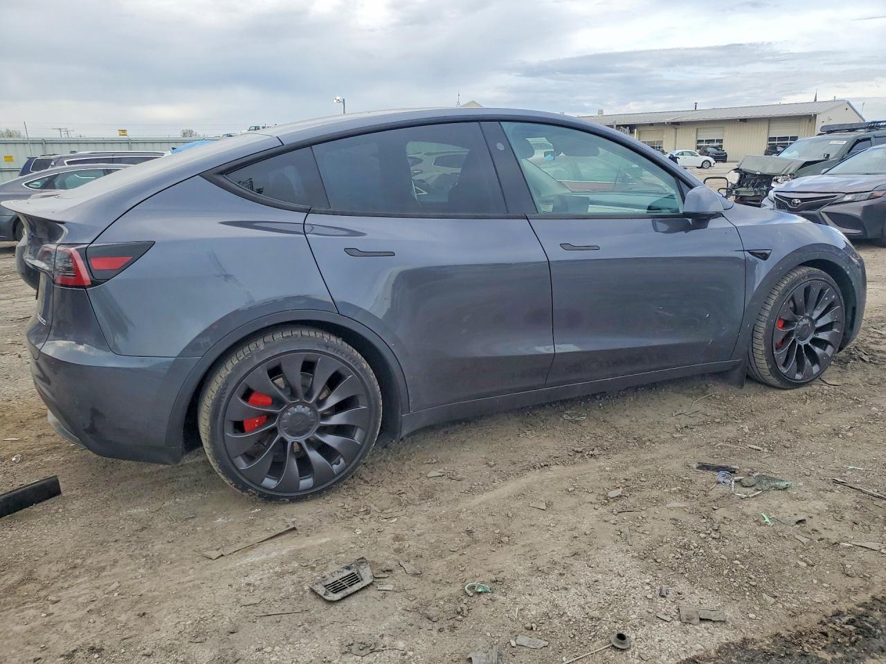 2023 Tesla Model Y - Image 3