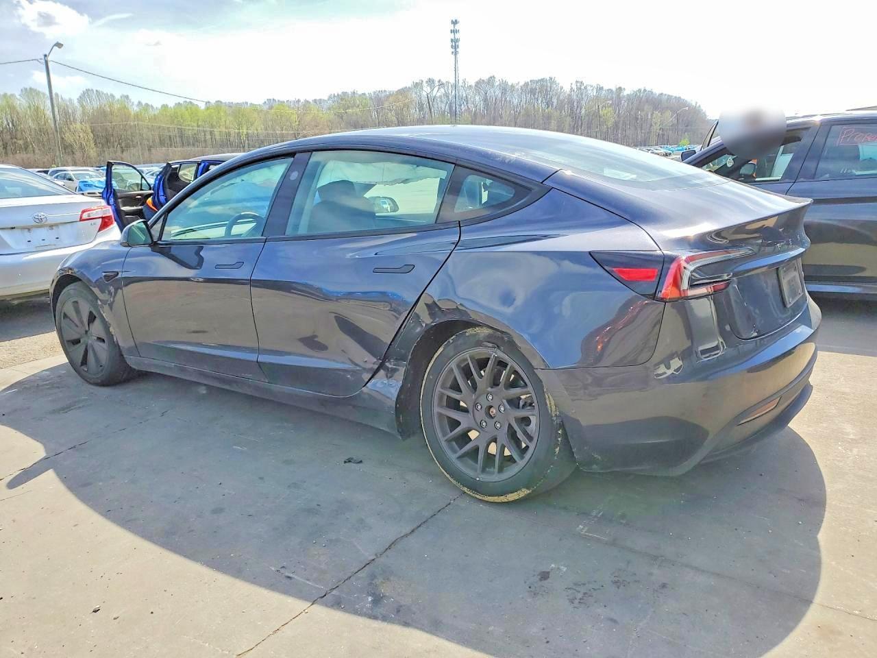 2024 Tesla Model 3 - Image 2