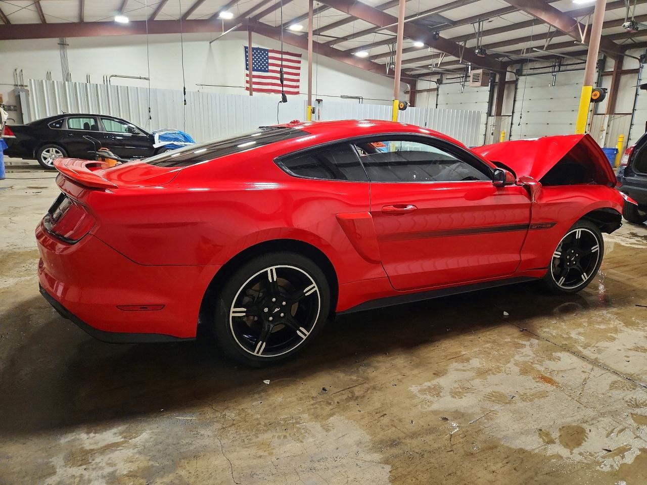 2019 Ford Mustang Gt - Фото 3