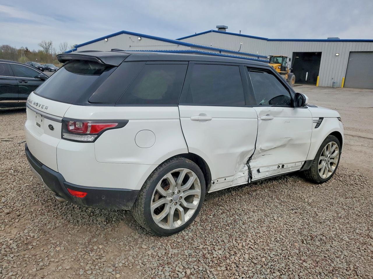 2015 Land Rover Range Rover Sport Hse - Image 3