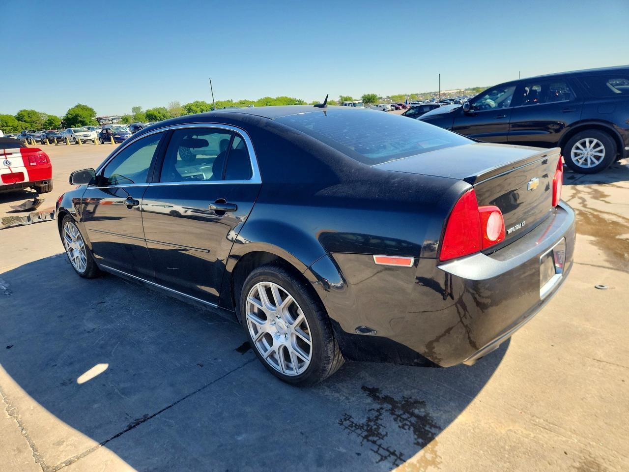 2011 Chevrolet Malibu 1Lt - Image 2