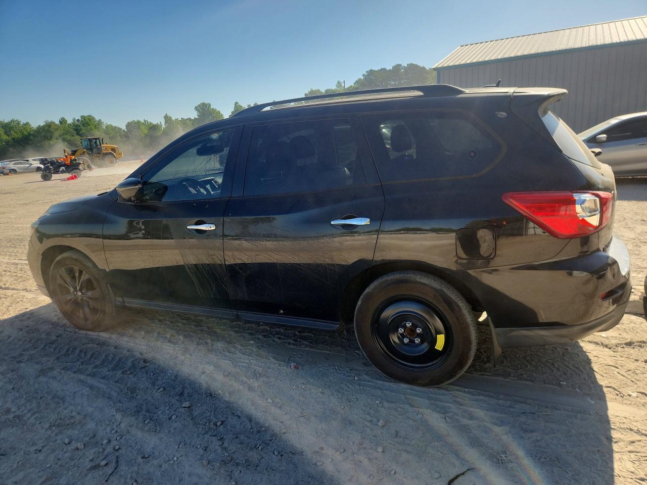 2018 Nissan Pathfinder Sl - Фото 2