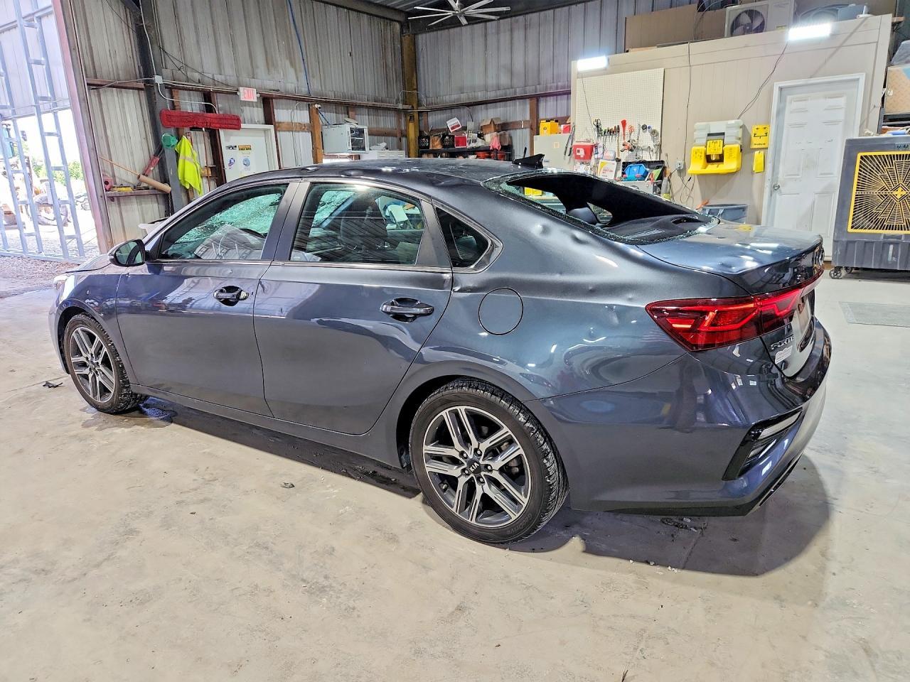 2020 Kia Forte Ex - Фото 2